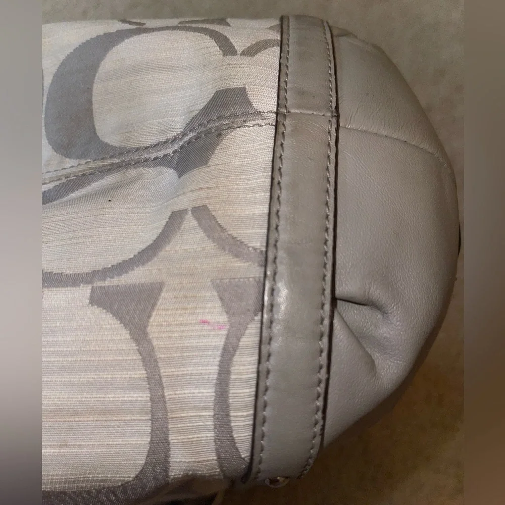 COACH VINTAGE ALEXANDRA CANVAS /LEATHER SHOULDER BAG.          B-157 - Picture 10 of 14